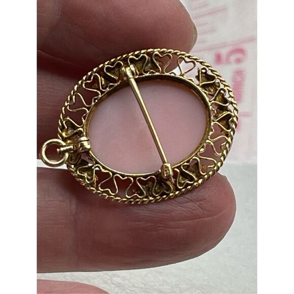 Victorian cameo brooch 10K gold left facing - Picture 4 of 13